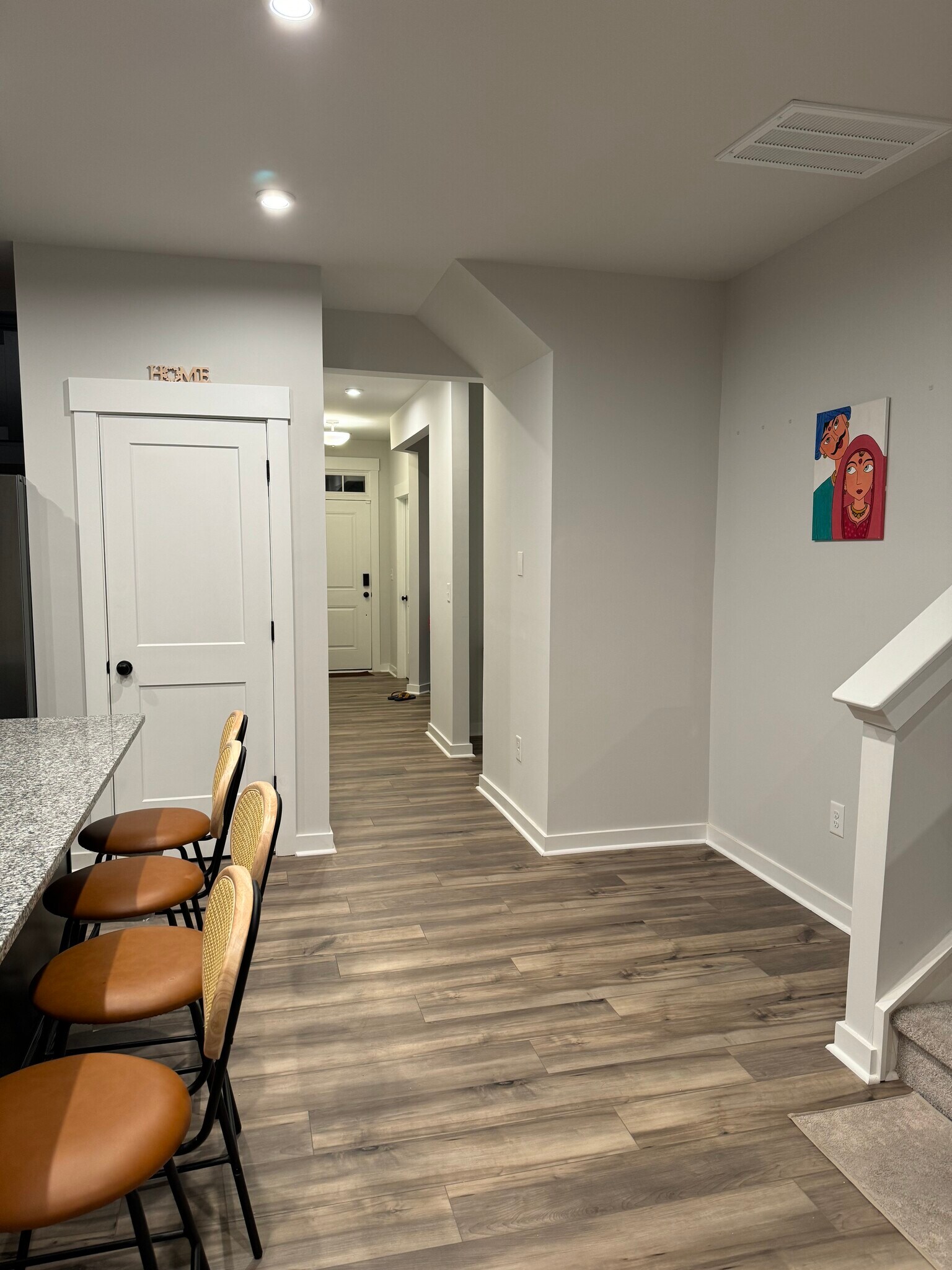 Building Photo - 9512 Munsing Dr