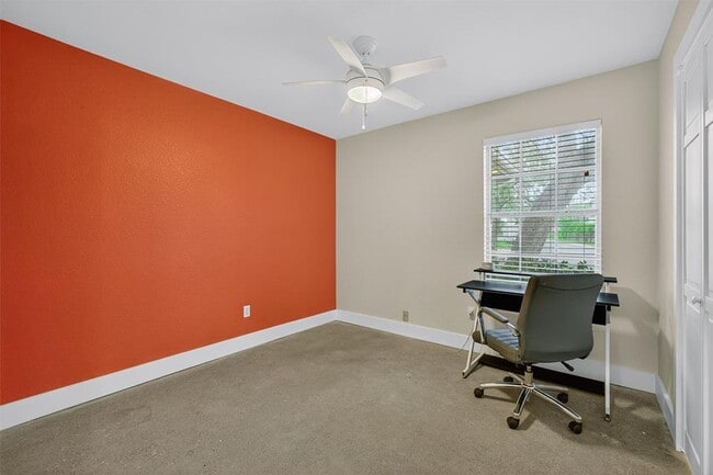 Building Photo - 1182 Waller St