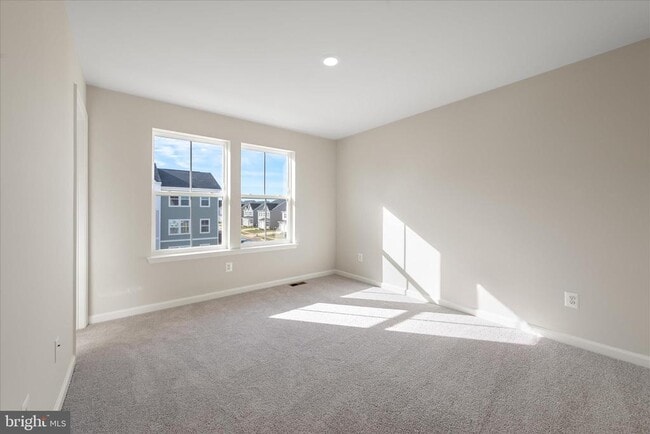 Building Photo - 403 18th Ave