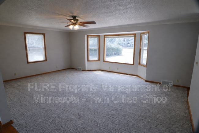 Building Photo - 1315 5th Ave S