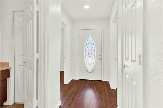 Building Photo - 2713 Pinery Ln
