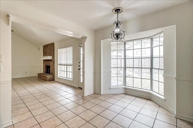 Building Photo - 6405 Clairfield St