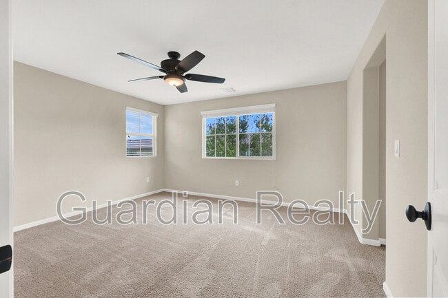 Building Photo - 2548 Sable Creek St