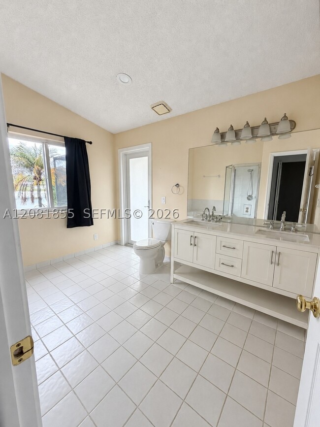 Building Photo - 360 NW 107th Ave
