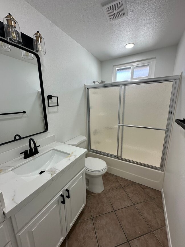 Building Photo - Remodeled 2 Story 3BR/2BA House with Vinyl plank flooring, Fenced backyard & 2 Car garage and more!