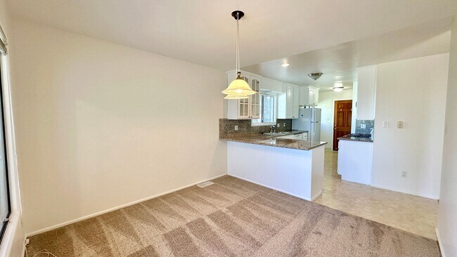 Building Photo - Fantastic House with Expansive Backyard and Large Detached Garage