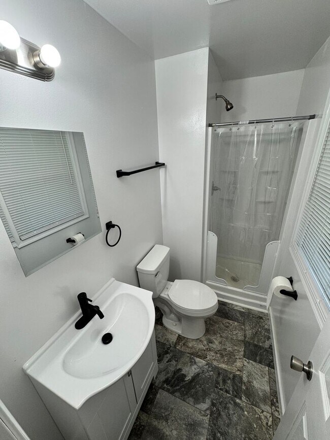 Building Photo - 4214 Fayette Cir
