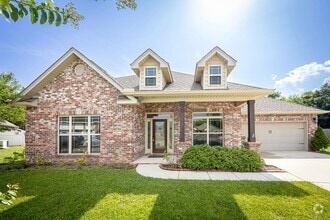 Building Photo - 6038 Red Gate Dr