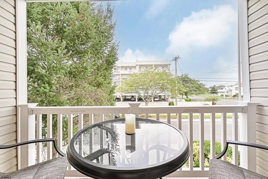 Building Photo - 518 W Brigantine Ave