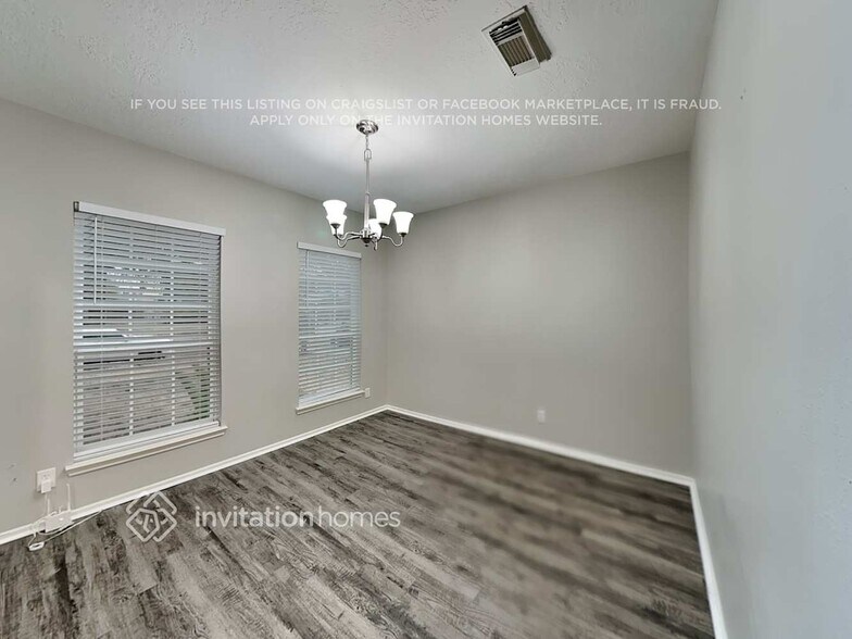 Building Photo - 17603 Chatham Way Dr