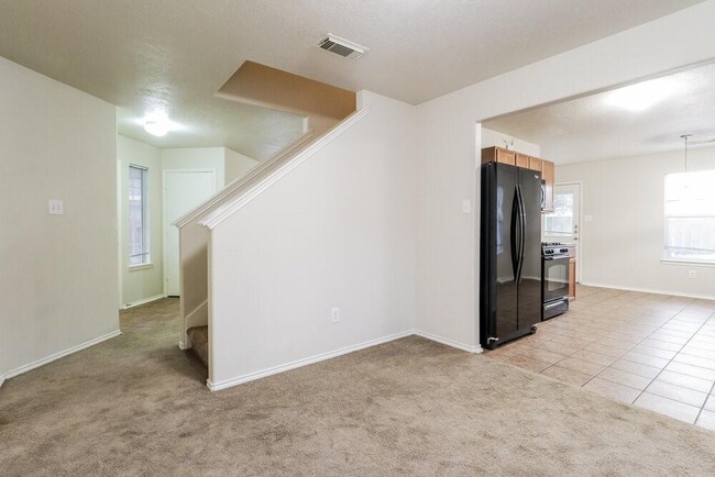Building Photo - 20150 Deerbrook Park Blvd
