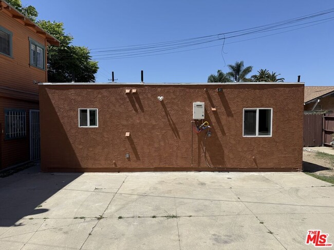 Building Photo - 1111 Orizaba Ave