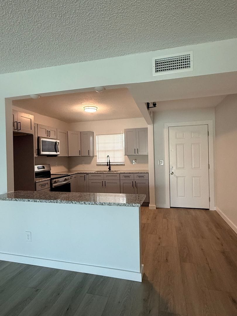 Building Photo - 14417 Americana Cir