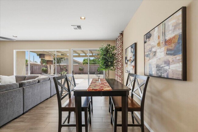 Building Photo - 78969 Lavender Cir