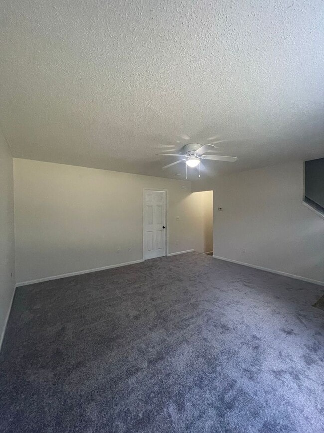 Building Photo - 1334 Devon Ln