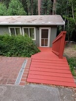 Building Photo - 973 Sharon Ln
