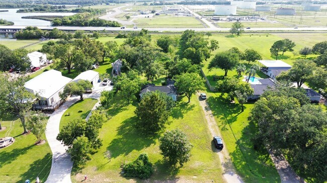 Primary Photo - 19506 Old Galveston Rd