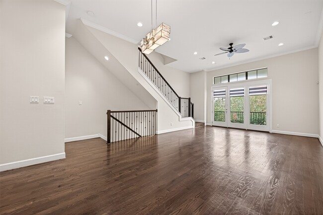 Building Photo - 5305 Weslayan St