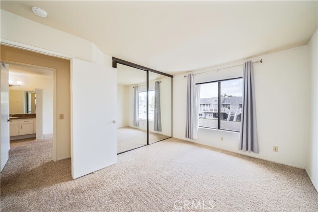 Building Photo - 351 Huntington