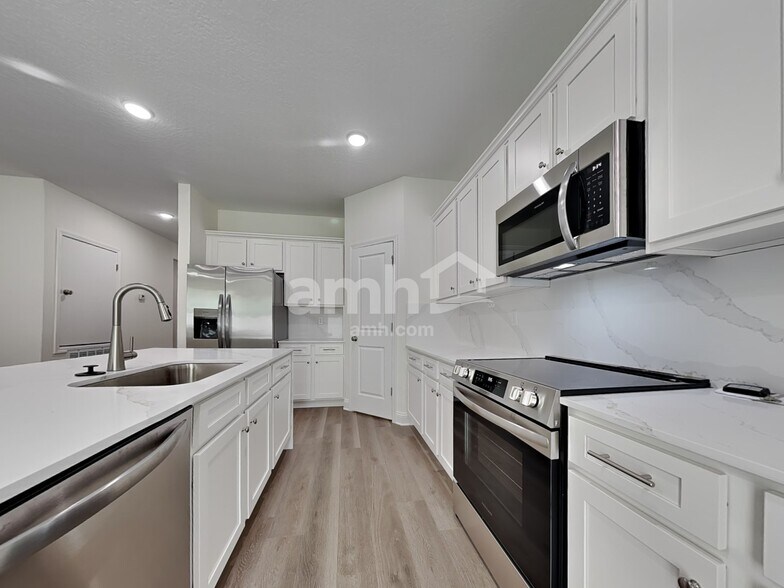 Building Photo - 12620 Durbans Pt Pl