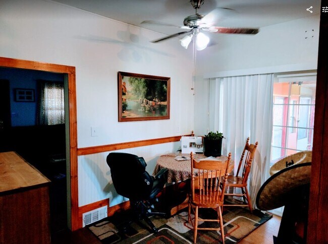 Building Photo - 646 S Coleman St