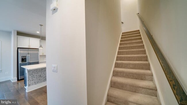 Building Photo - 43057 Pony Truck Terrace