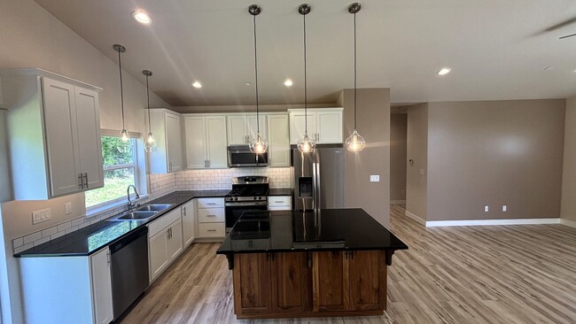 Building Photo - Senior Living Community (55+) - Built In 2...