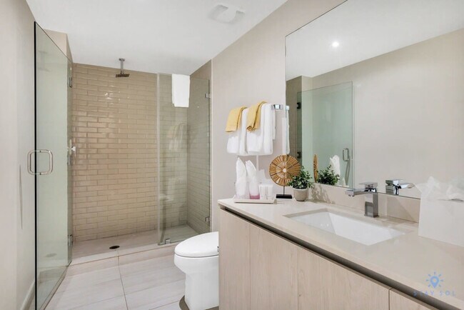 Building Photo - 4112 Jimmy Buffett Mem Hwy