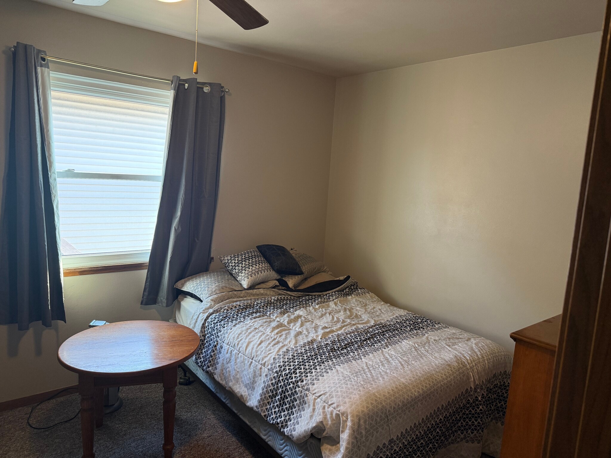 Bedroom - 927 S 76th St