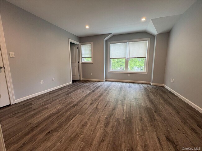 Building Photo - 17 Dunes Ln