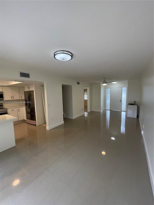 Building Photo - 12370 SW 52nd Pl