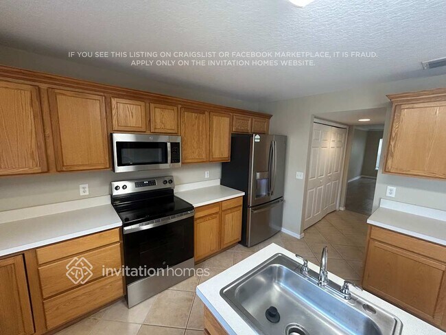 Building Photo - 6012 Sunset Vista Dr