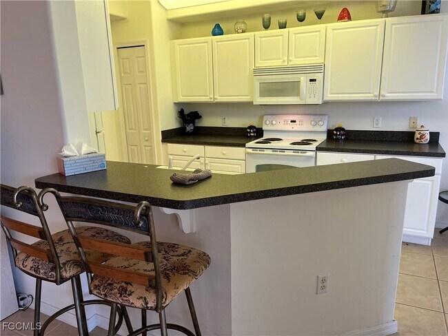 Building Photo - 9636 Hemingway Ln