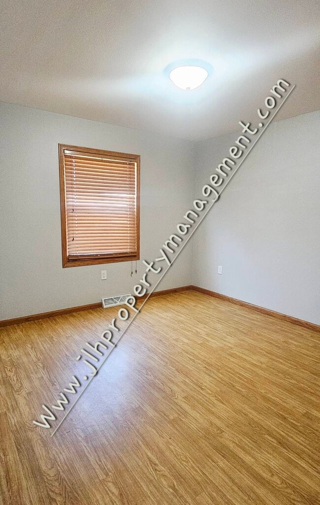 Building Photo - 1774 S Hance Dr
