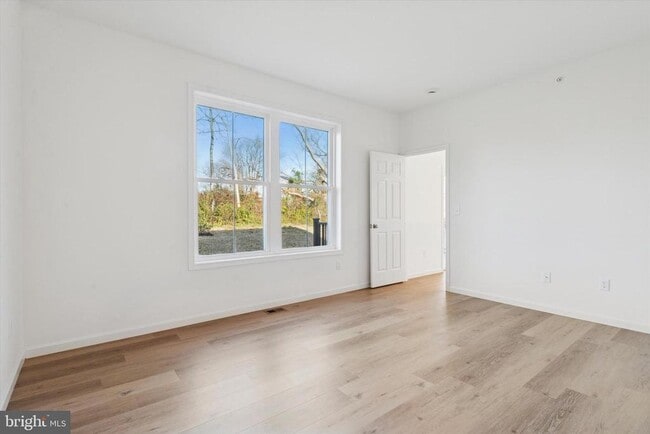 Building Photo - 152 SILVERSMITH Rd