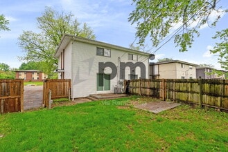 Building Photo - 3027 Rotunda Ct S