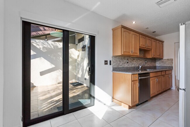 Building Photo - 5110 Nesting Way