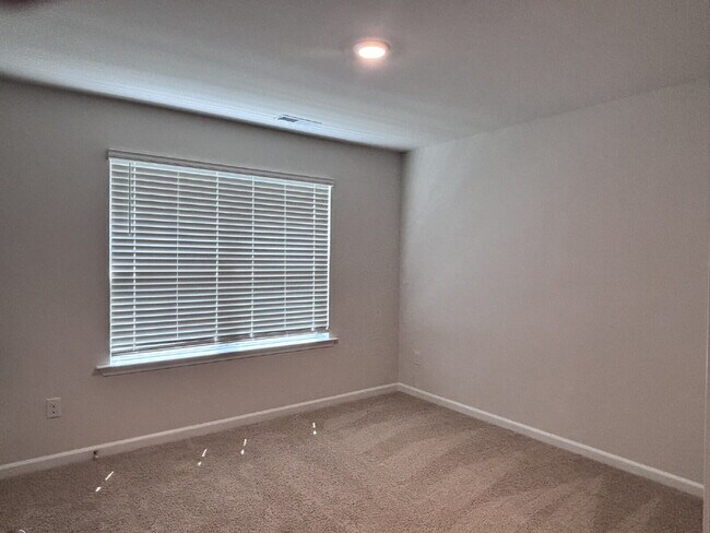 Building Photo - 8544 Beckett Chase Wy