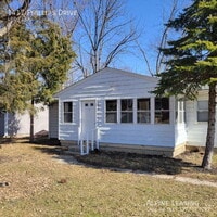 Building Photo - 1417 Phillips Dr