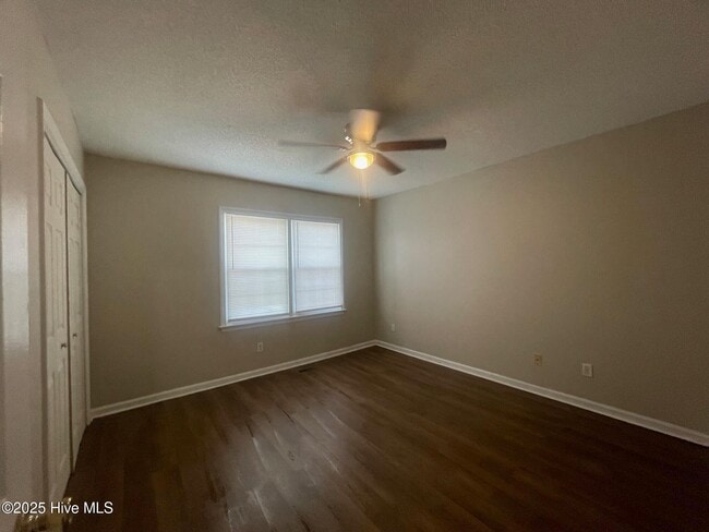 Building Photo - 1113 Grovemont Dr