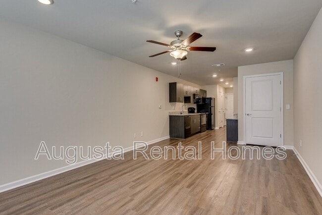 Building Photo - 2509 Otter Run