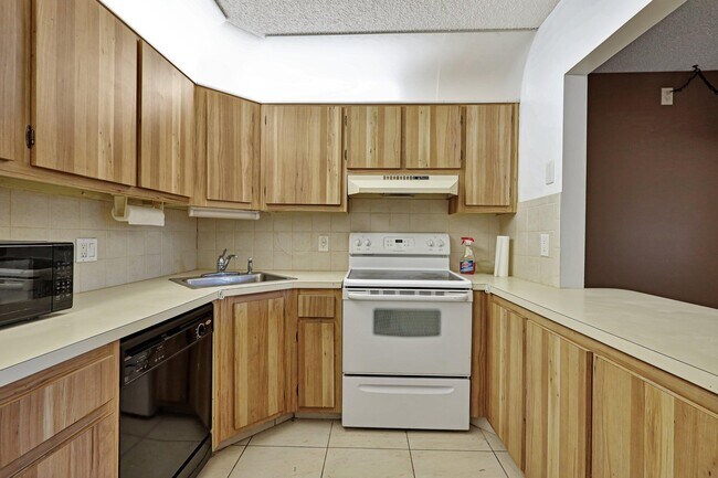 Building Photo - 237 Pine HOV Cir