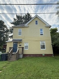 Building Photo - 200 Gordon St