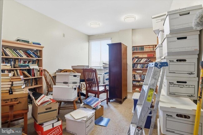 Building Photo - 3245 Rio Dr