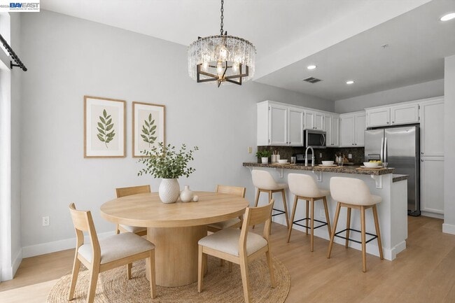 Building Photo - 4039 Ghiotti Ct