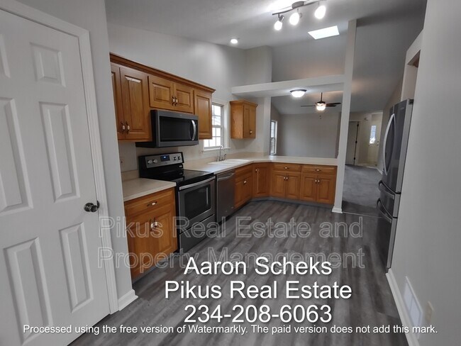 Building Photo - 4987 Shawn Cir NW