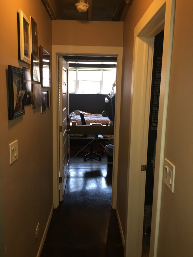 Downstairs Hallway - 2334 W Polk St