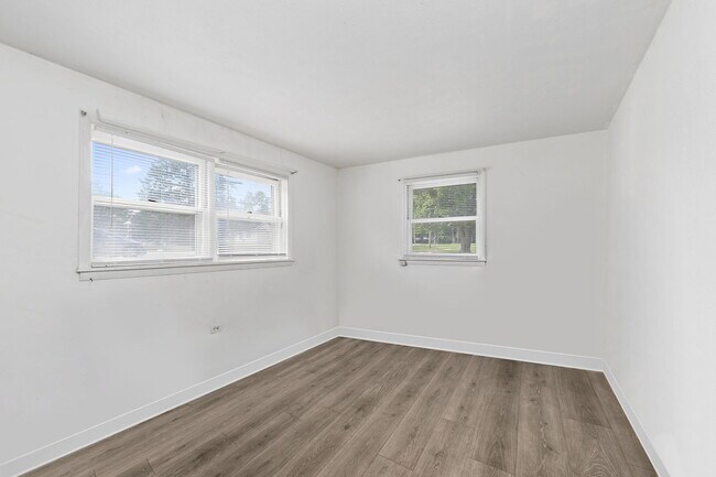 Building Photo - 104 High Ave