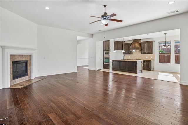 Building Photo - 1037 Everglades Dr