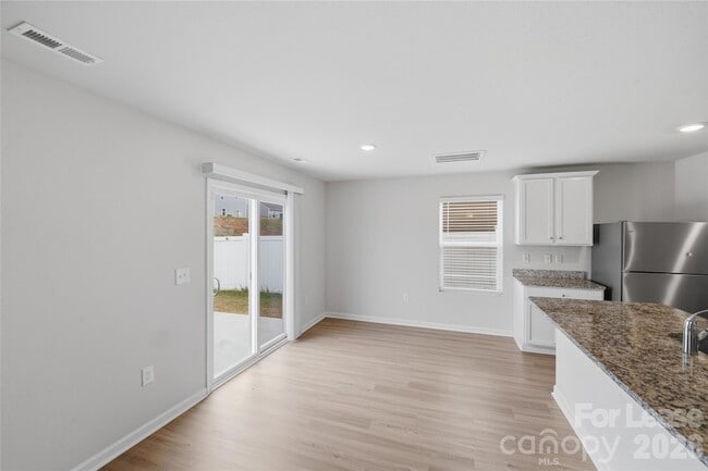 Building Photo - 1620 Nia Rd